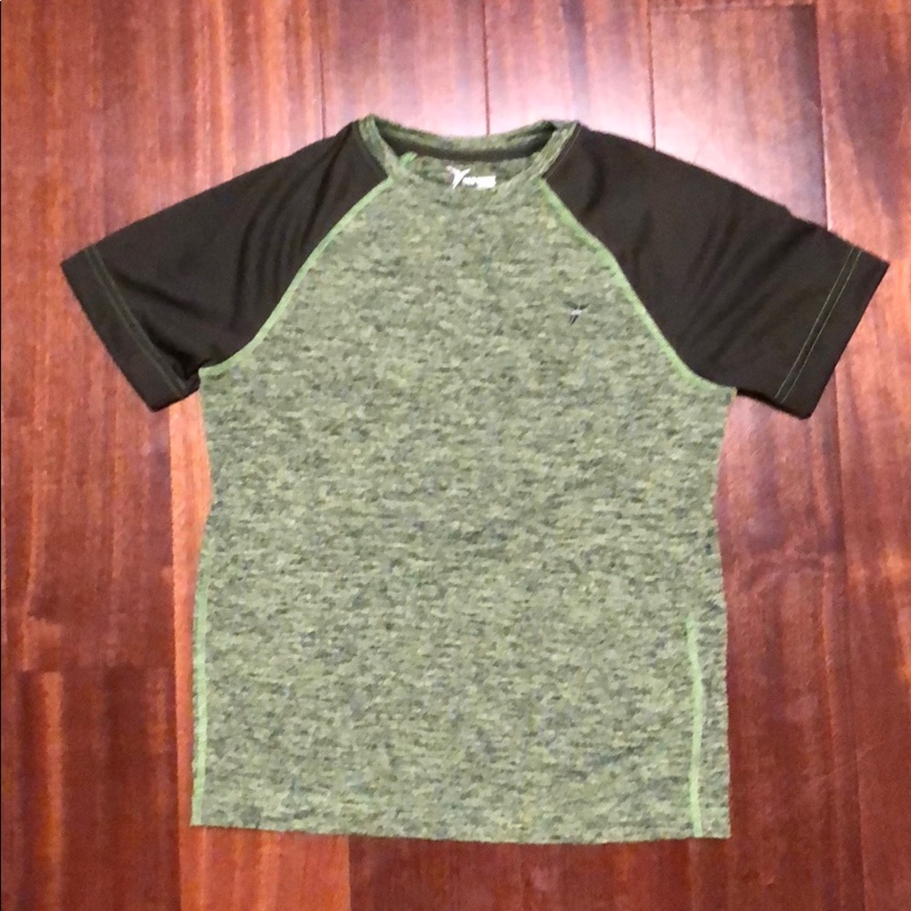 Old navy active boys short sleeve tee